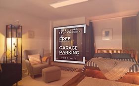 Hochwertig - Ruhig - Parkplatz - 15 Min Zur Messe